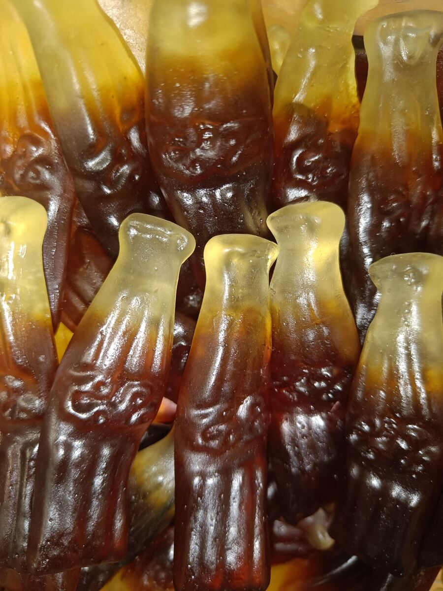 YUMMY GUMMY 1KG BAG FIZZY GIANT COLA BOTTLES 15P