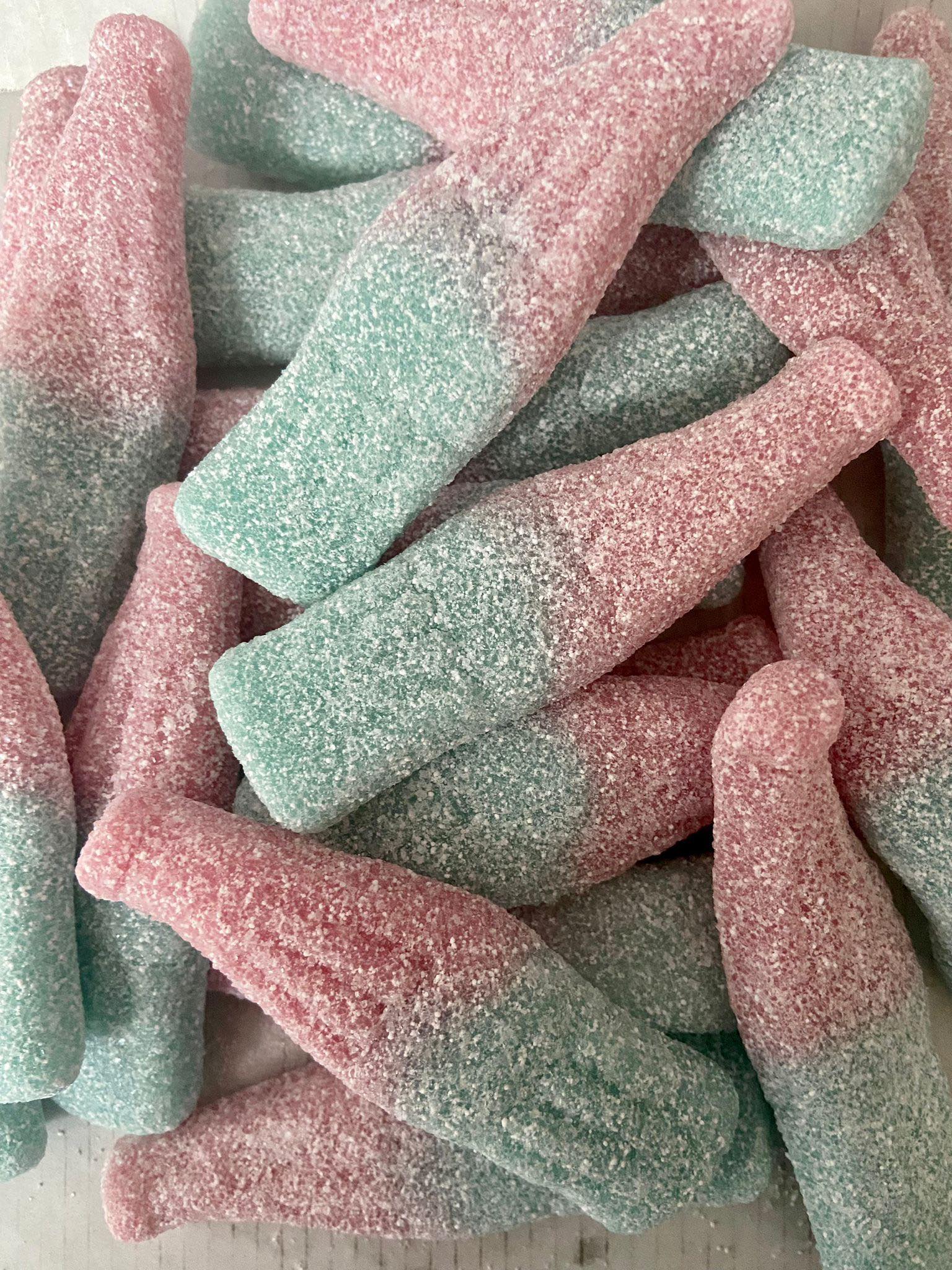 YUMMY GUMMY TUB FIZZY GIANT FIZZY BLUE BOTTLES 800G 15P